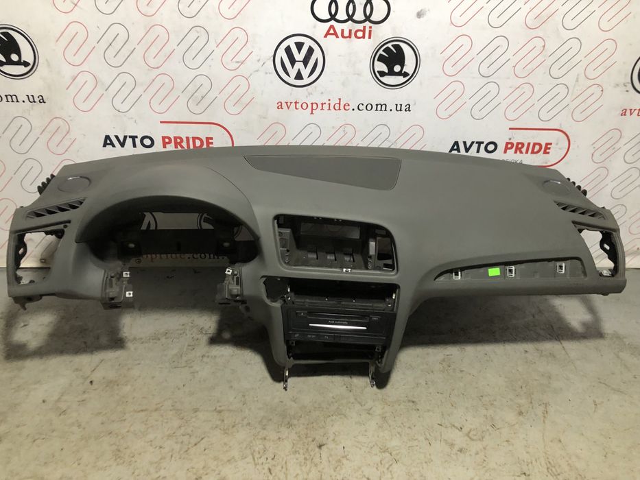 Торпедо торпеда панель консоль передняя Audi Q5  A4B8