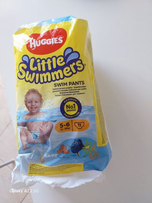 Huggies Little Swimmers Swim Diapers, Size T5-6, 12–18 kg
Huggies