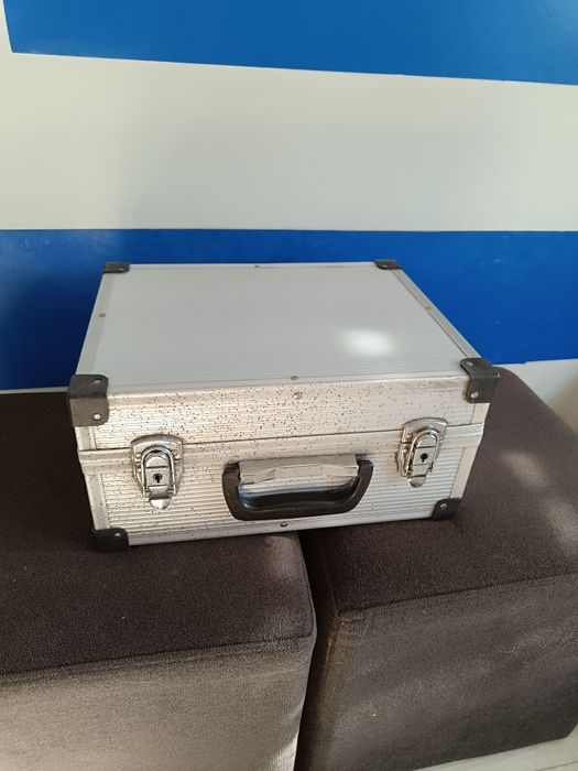 Walizka na mikrofony