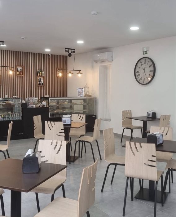 Arrenda-se Pastelaria / Café