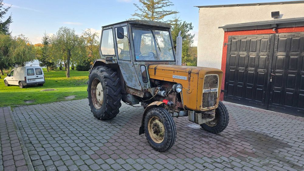 Ursus C 4011, C-360, C-355