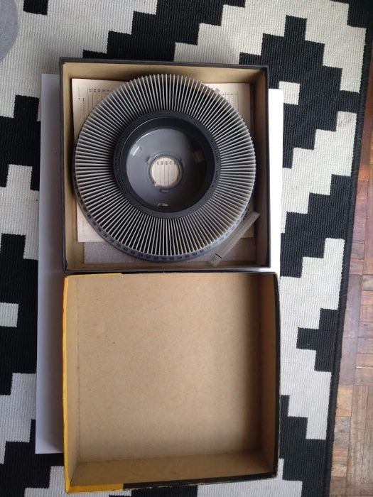 Kodak Carousel Transvue 140 slide tray