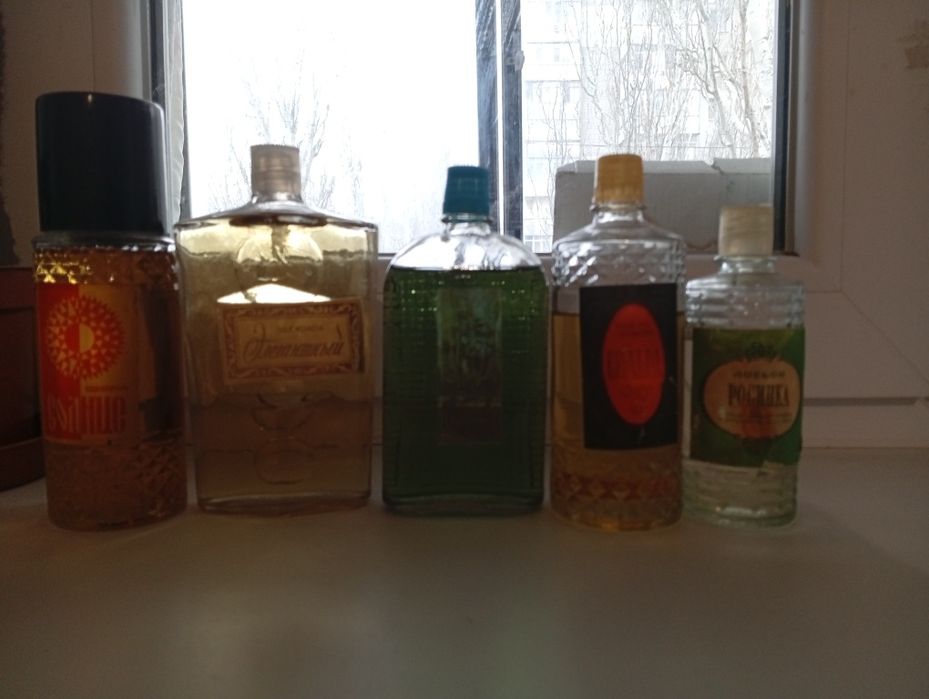 Одеколон,духи,парфюм