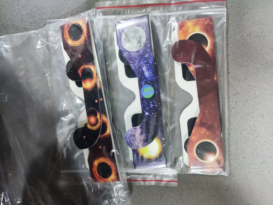 Óculos para observação do eclipse solar (12/08/2026)
