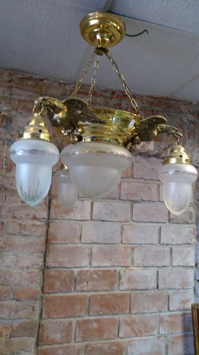 Żyrandol stylowy , brąz , klosze kryształowe , zamienię