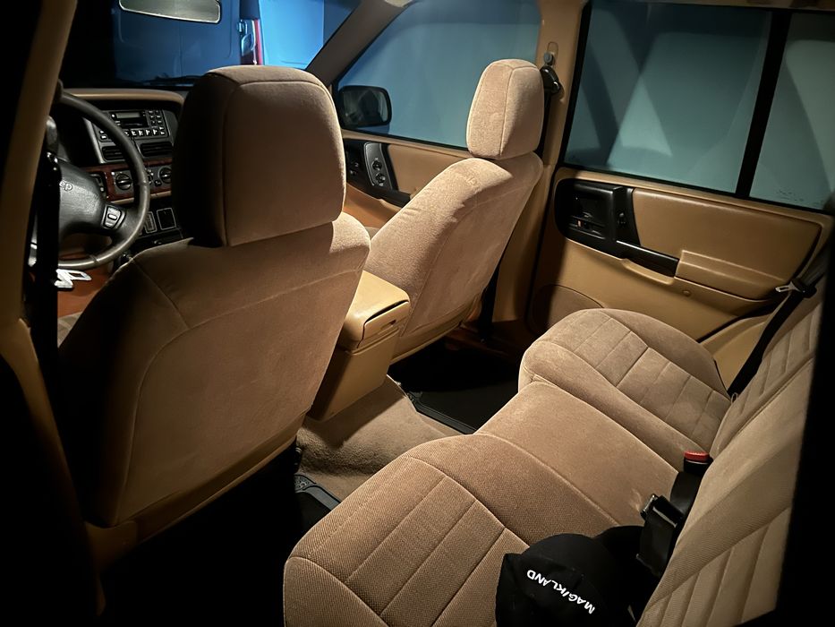 Jeep grand cherokee 2.5 td laredo