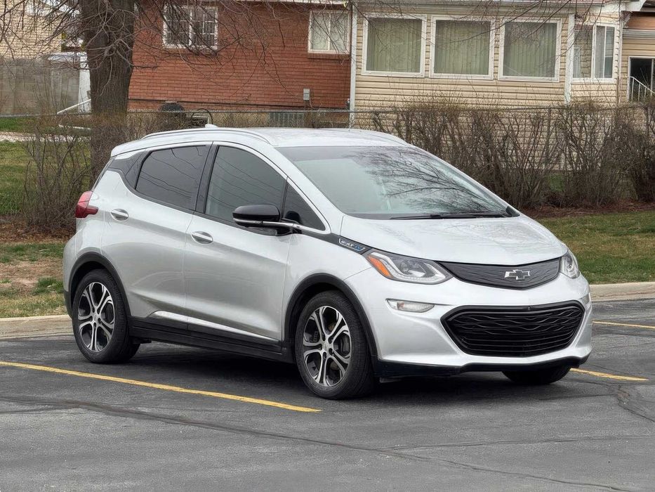 Chevrolet Bolt EV      2021