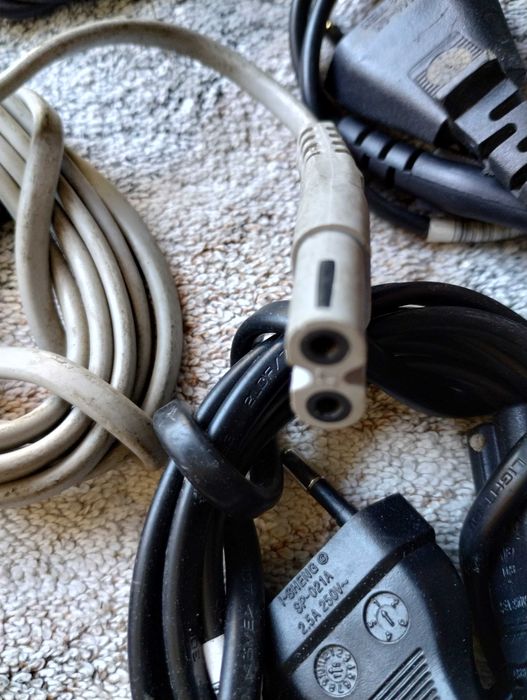 Kabel zasilający sprzęt audio