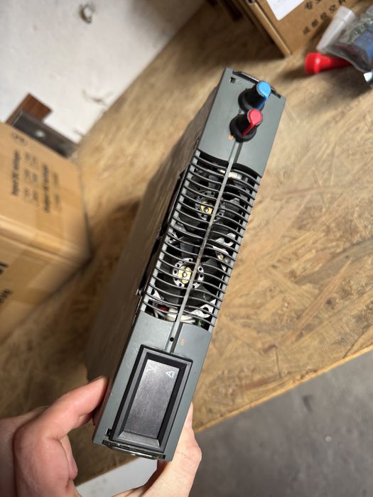 Зарядний пристрій для літієвих акумуляторів