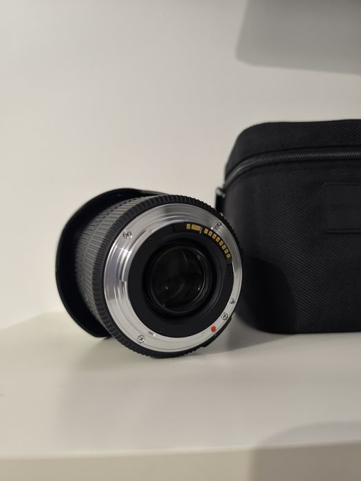 Sigma 17-50mm f/2.8 EX DC HSM