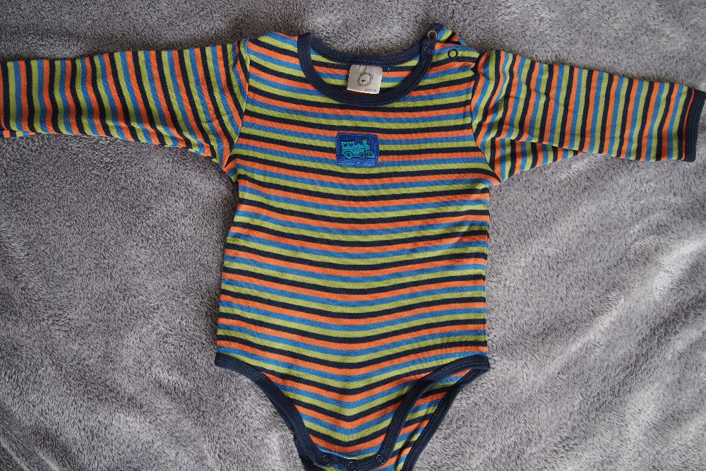 Body śpioch z wizerunkiem lokomotywy roz 86/92 cm