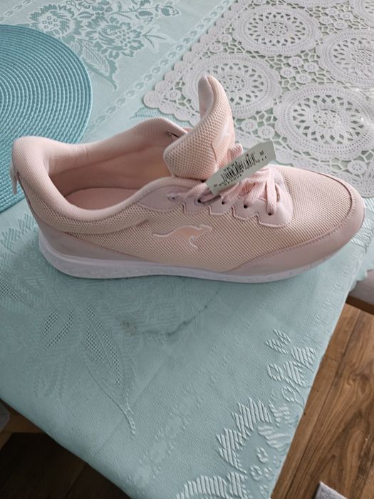 Sprzedam nowe adidasy odbiór do uzgodnienia