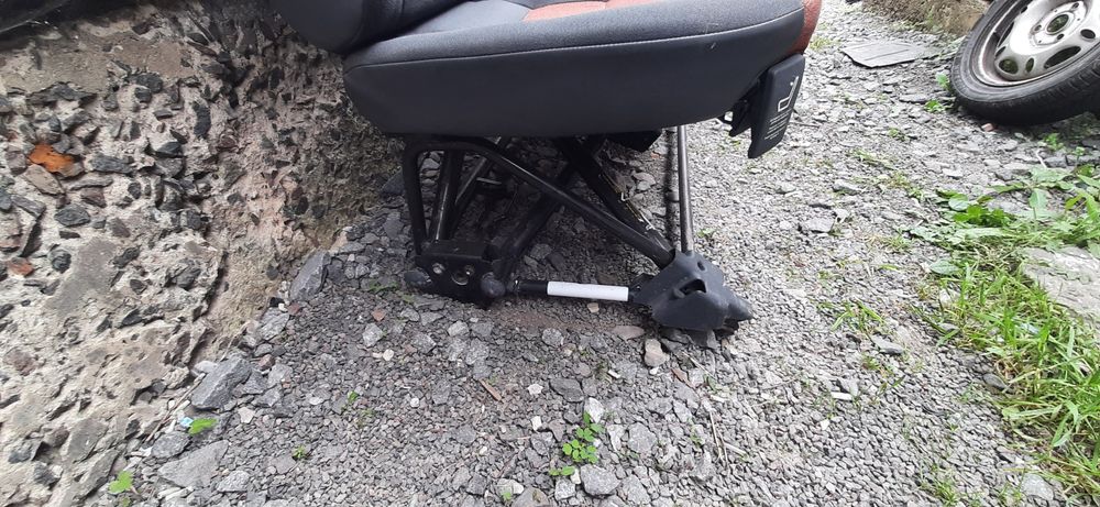 Сідушки для буса