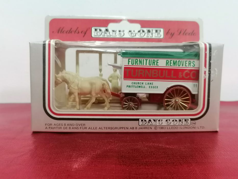 Carruagem miniatura metal Days Gone, insc Furniture Removers, Lledo