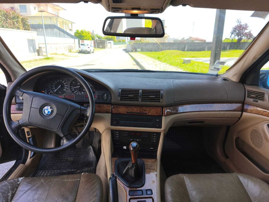 BMW 525 TDS (E39)