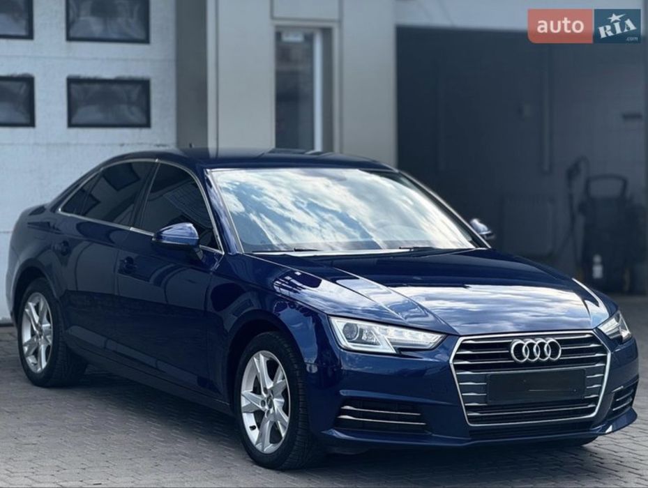 Audi A4 B9 2.0 tfsi 2016 рік