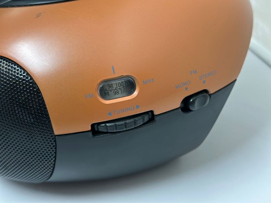 Магнітола Lenco FM, CD, usb Справна