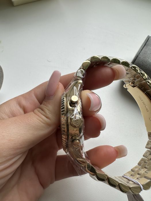 Часи годинник Michael Kors