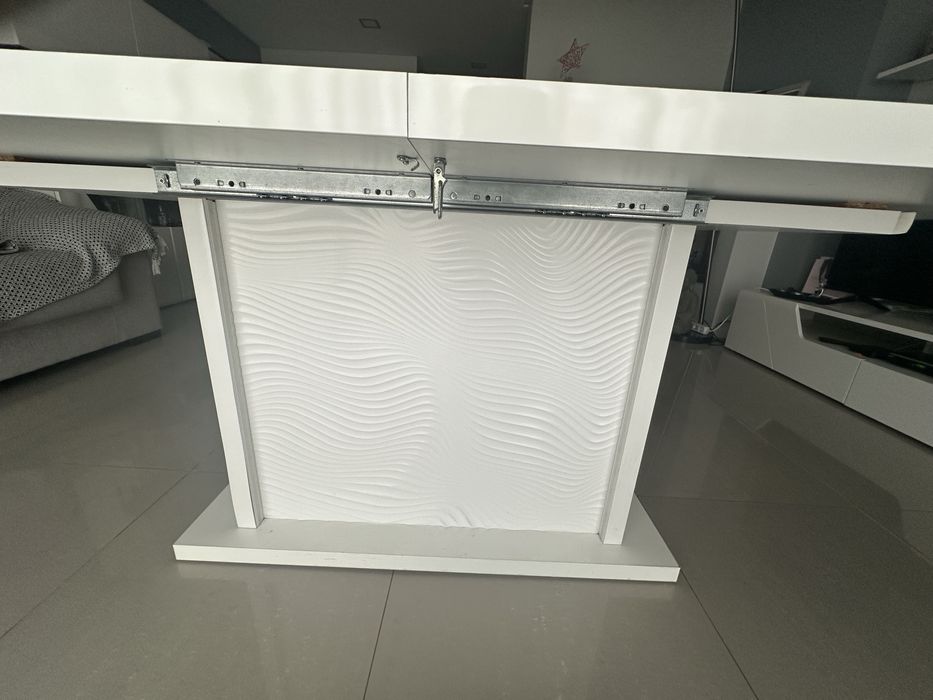 Mesa branca extensivel