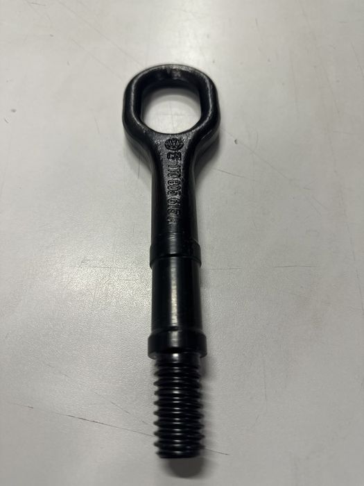 Буксировочный крюк VW Golf 5/Touran/Caddy3/Jetta/Skoda A5  1T0805615A