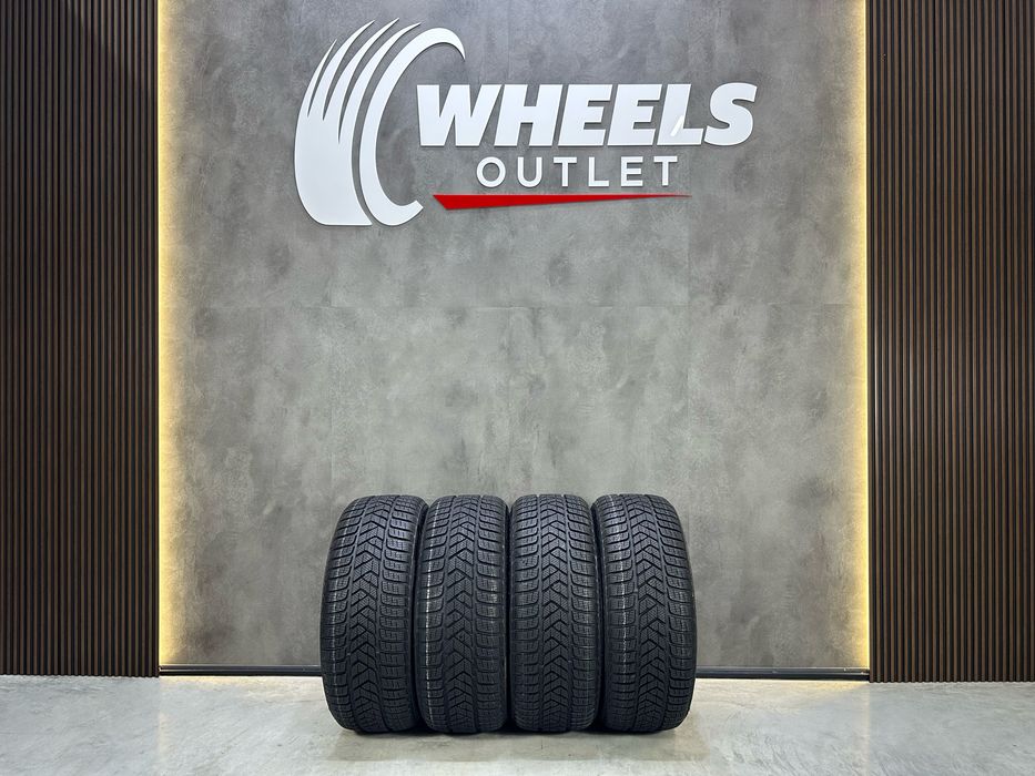 Нові зимові шини Pirelli Sottozero3 225/40 R18 92V AO