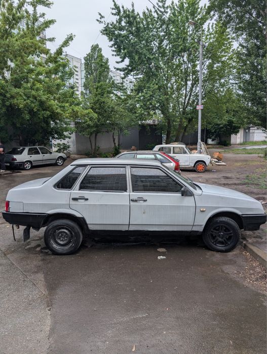 Продам ваз 21099