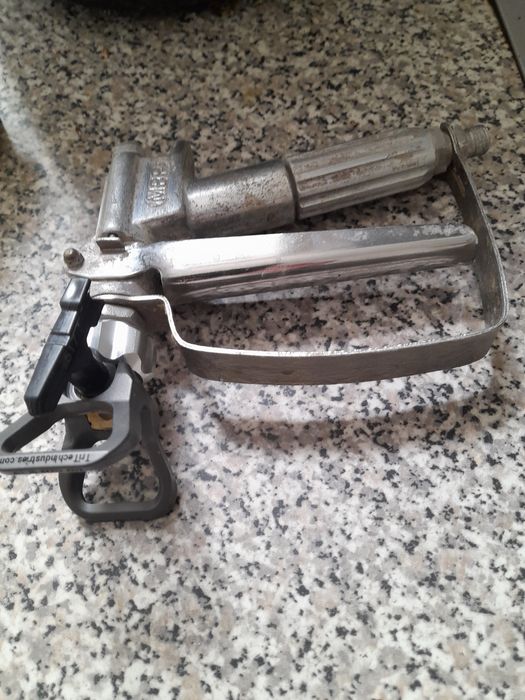 Pistola  de pintura wairles  em  muito  bom  estado