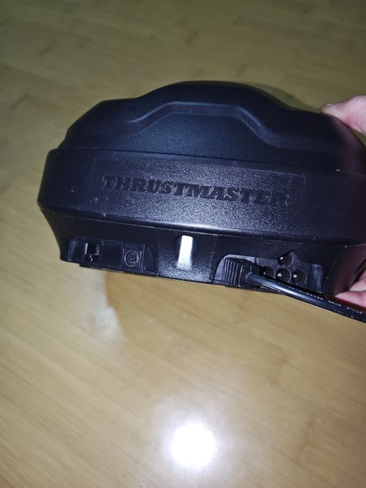 База thrustmaster t300 СПРАВНА