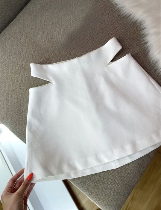 Спідниця в розмірі S