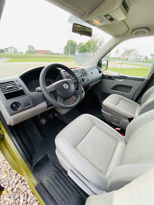 Volkswagen Transporter / Caravelle 2.5 TDI 4Motion 4x4 2008/2009 Blokada Mostu Wojskowy Niski Przebieg