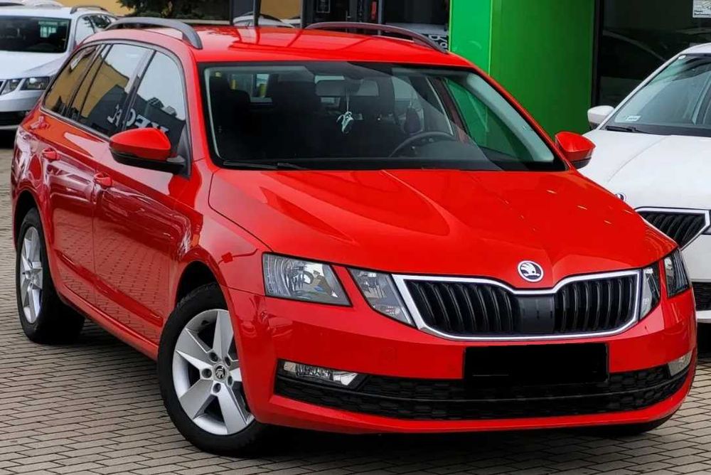 Wypożyczalnia aut Wynajem aut Skoda Octavia Kombi Automat
