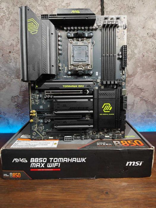 Материнська плата Msi MAG B850 Tomahawk MAX Wifi (AM5) 7000-9000 Серія AMD
