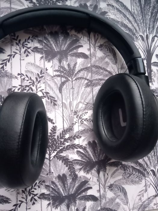 JBL Tune 760 com Cancelamento de ruído