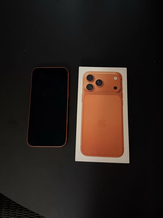 iPhone 17 Pro Max Orange
