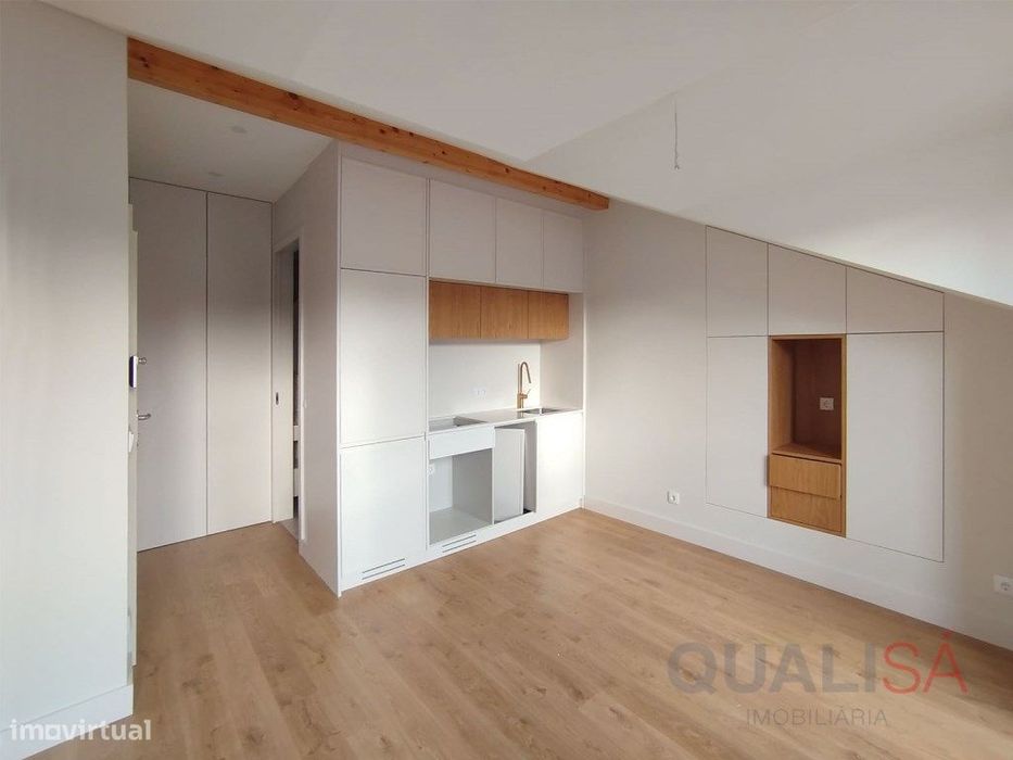 Apartamento T1 novo, com varanda e lugar de garagem em S. Vítor em ...