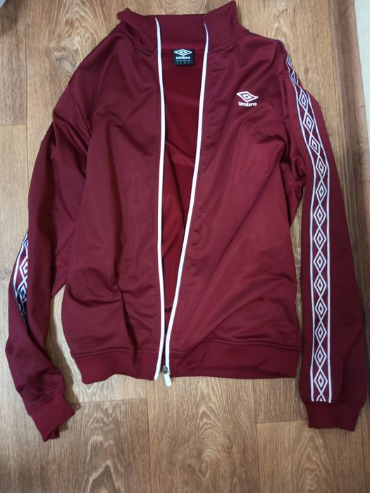 Нова кофта Umbro