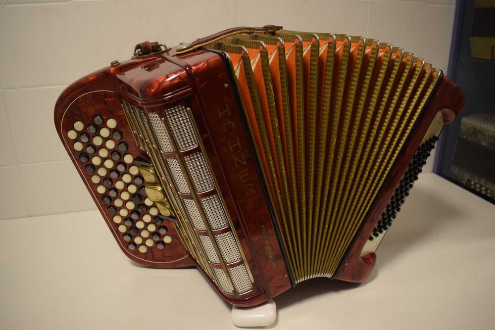 Acordeao Hohner Picolo 2 Voz. N. 31