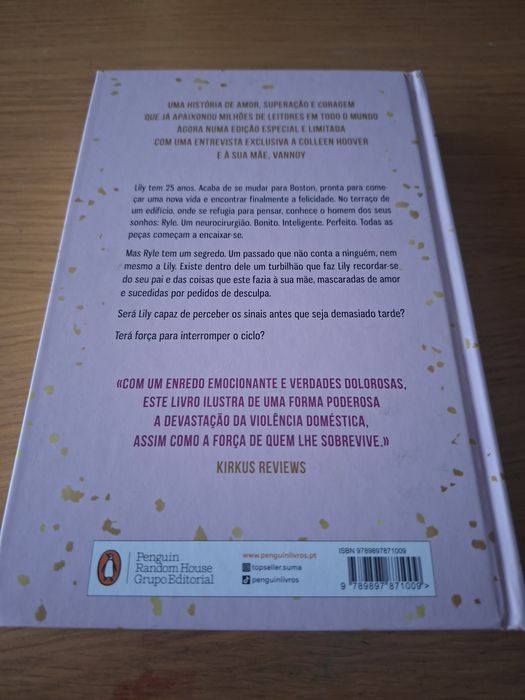 Livro" Isto acaba aqui"