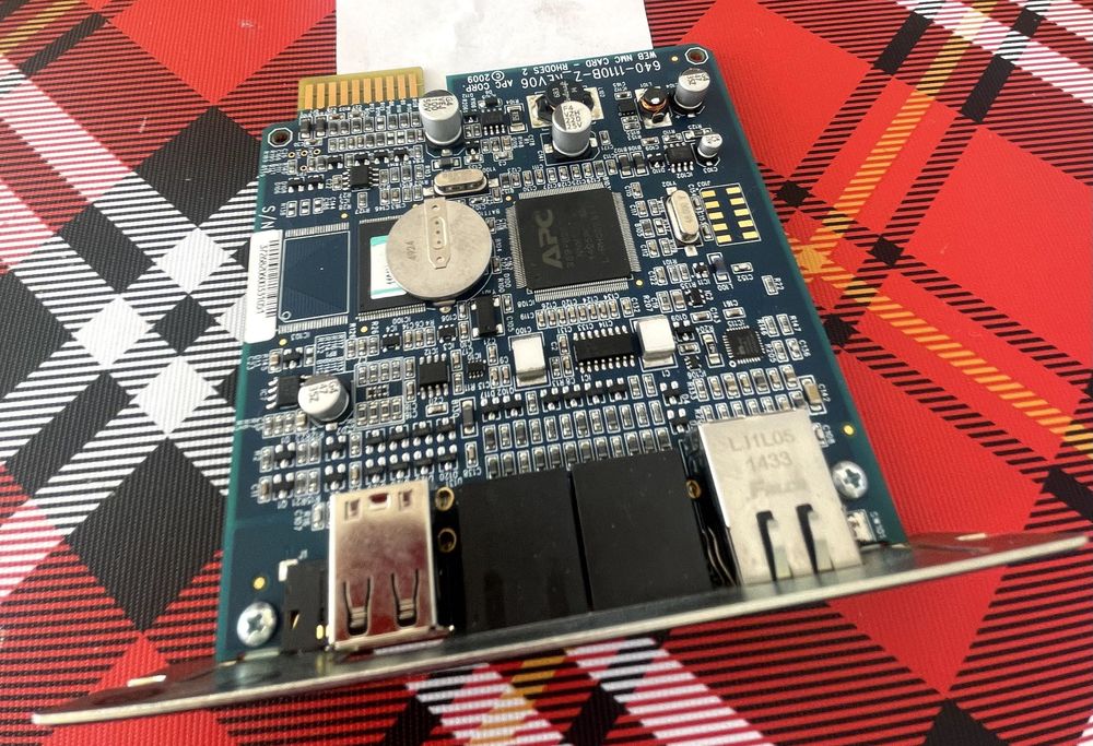Placa de Gerenciamento de Rede Schneider APC AP9631
