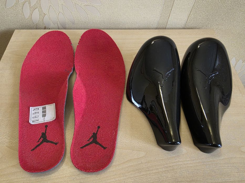 Чоловічі кросівки Air Jordan 11 Retro оригінал р.41