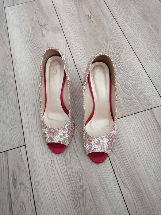 Buty na obcasie, buty na słupku skórzane 39/40