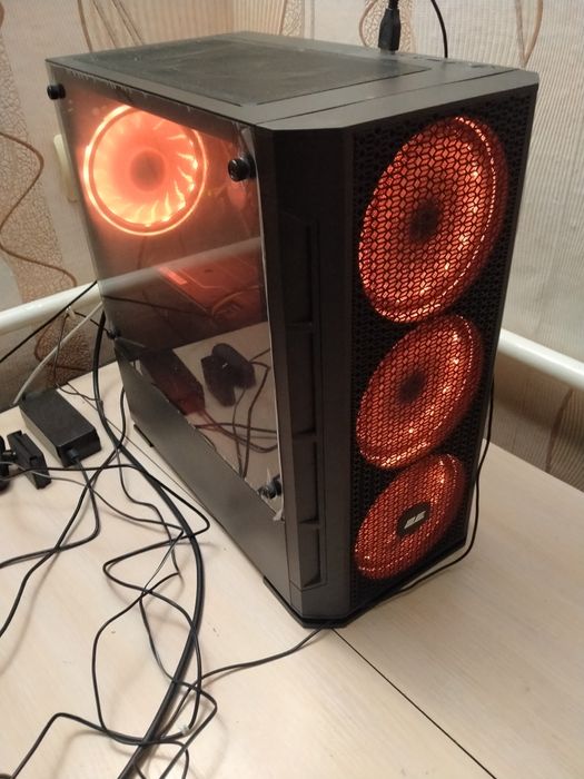 Продам ігровий ПК з монітором