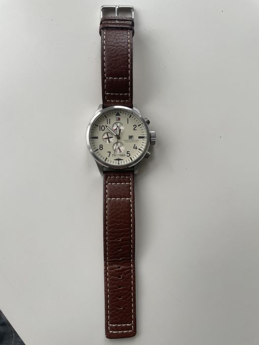 Часы Tommy Hilfiger хронограф