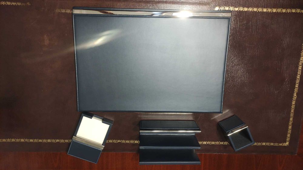 Podkład na biurko, pojemniki, komplet skóra