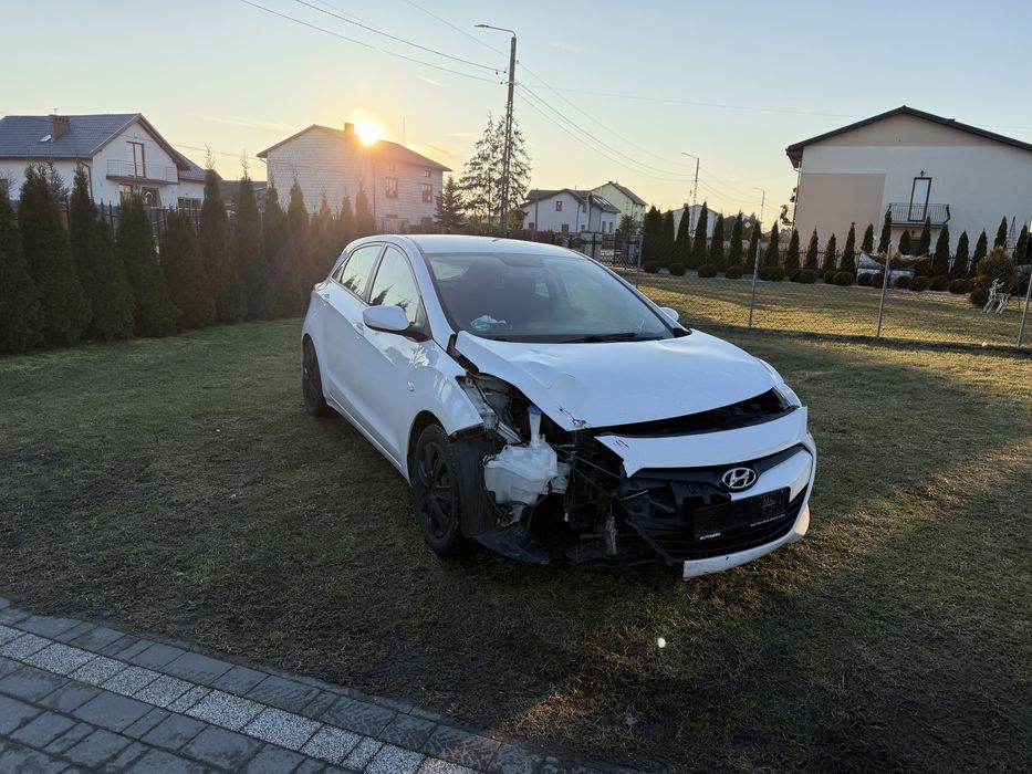 Hyundai i30 1.4 benzyna