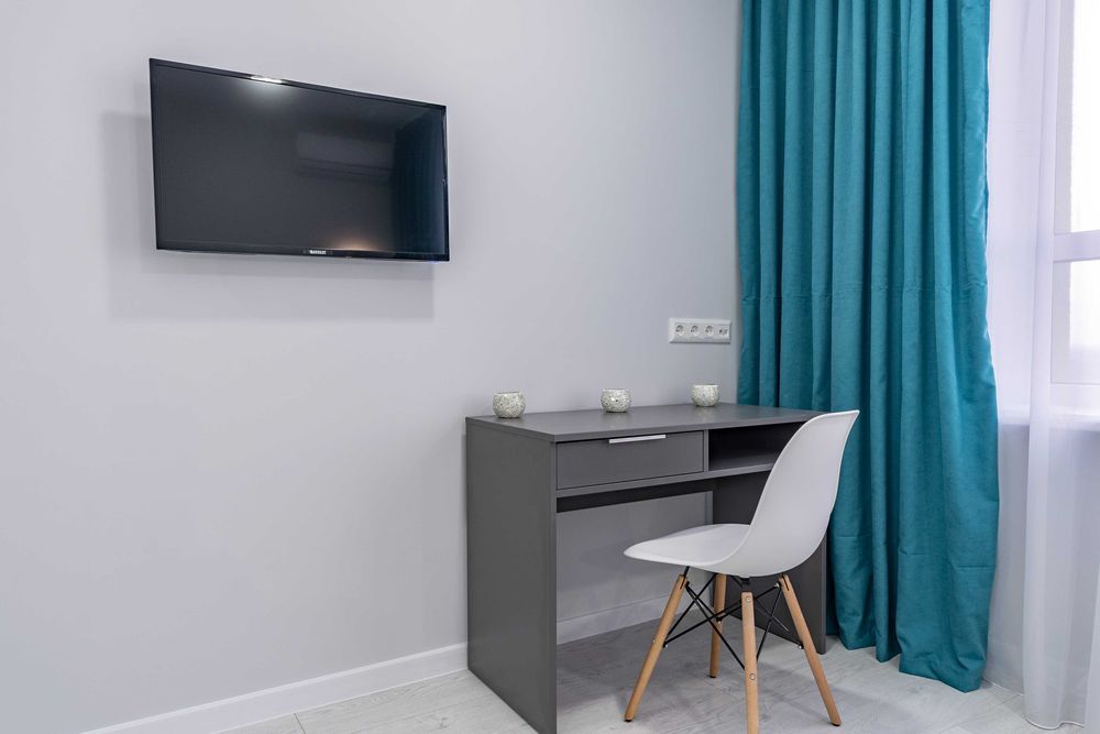 Бажана, 17 - 5хв. від метро - стильна студія у будинку з Укриттям!