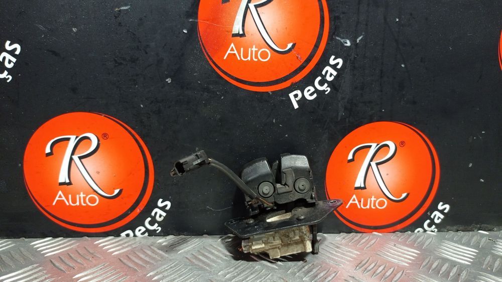 Fecho Da Mala Fiat Stilo (192_)