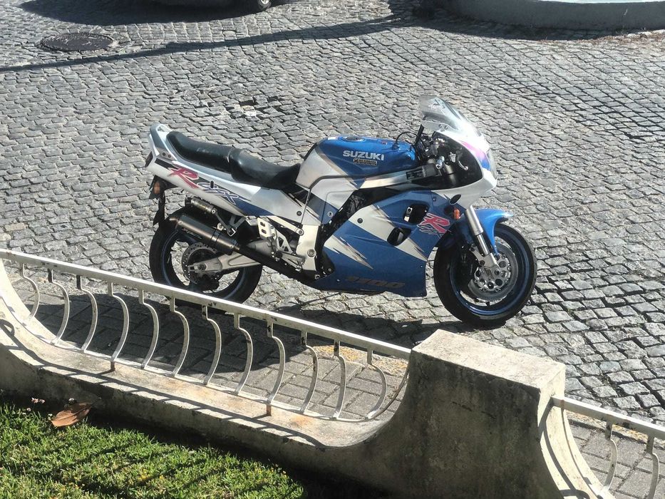 vendo moto suzuki