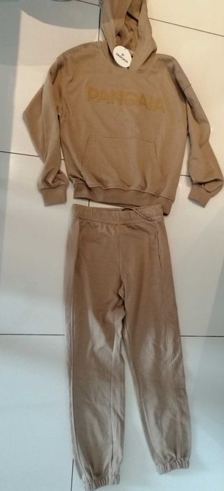 Pangaia dresy nude balmain nie  nie la mania gucci