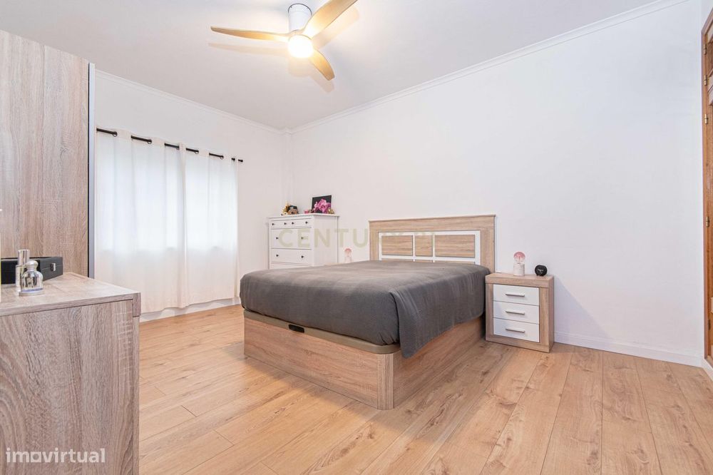 Apartamento Renovado em Samora Correia, Benavente — Samora Correia, Santarém